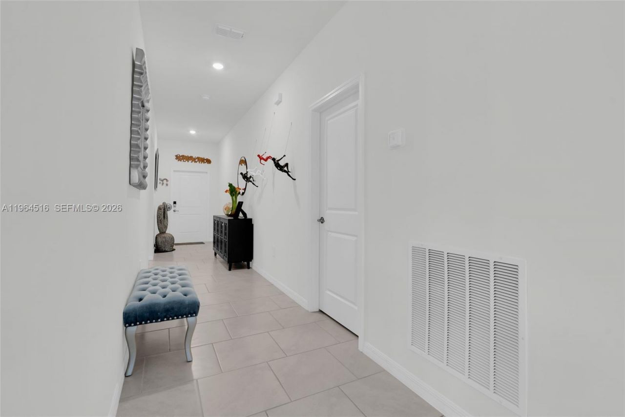 2707 2nd St Sw, , FL 33976 Photo