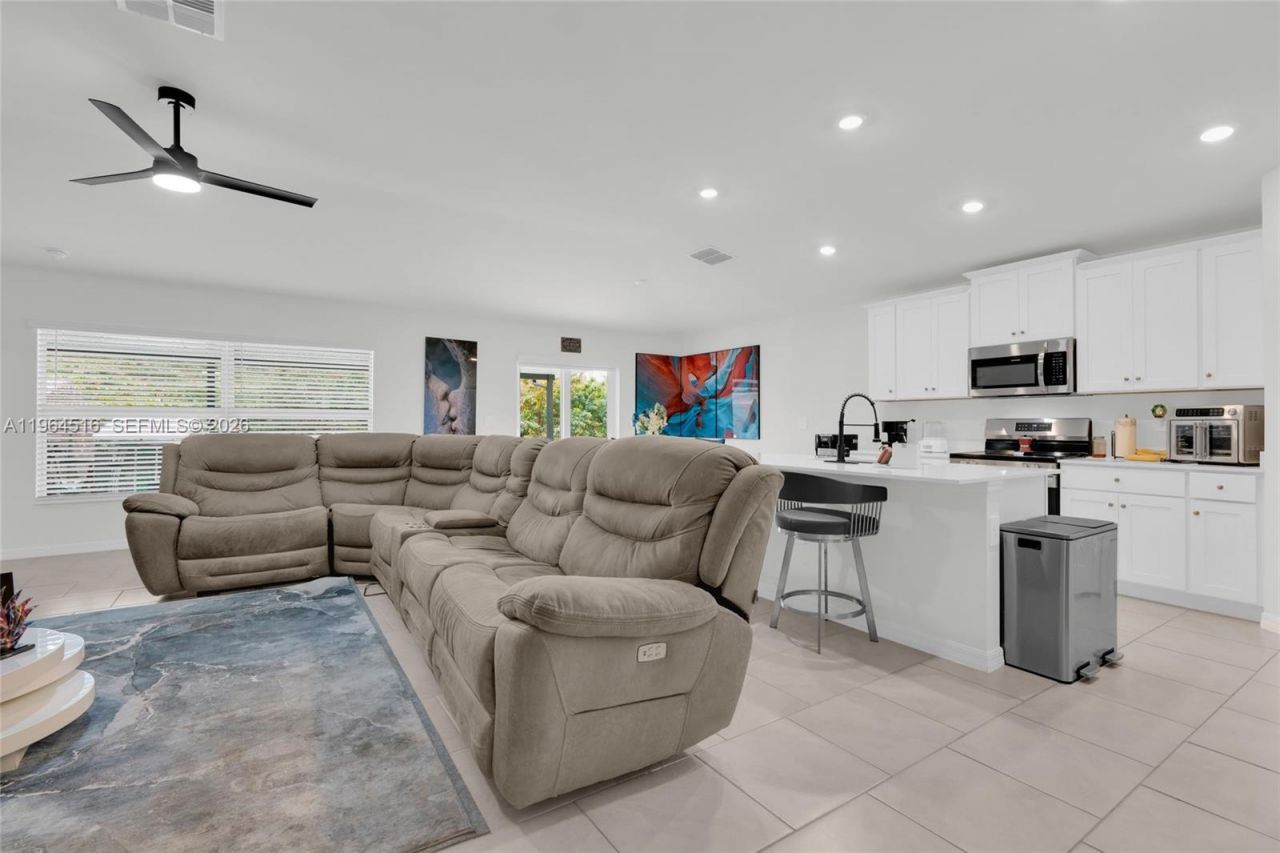 2707 2nd St Sw, , FL 33976 Photo