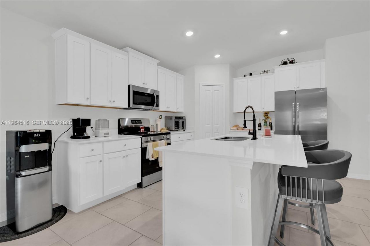 2707 2nd St Sw, , FL 33976 Photo