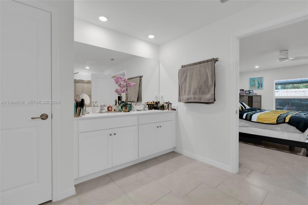2707 2nd St Sw, , FL 33976 Photo