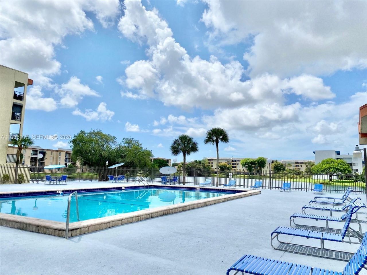 8897 Fontainebleau Blvd , Unit 303, Miami, FL 33172 Photo