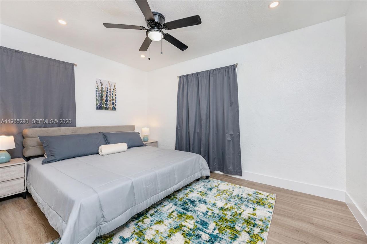 3321 NW 19th Ter , Unit A, Miami, FL 33125 Photo