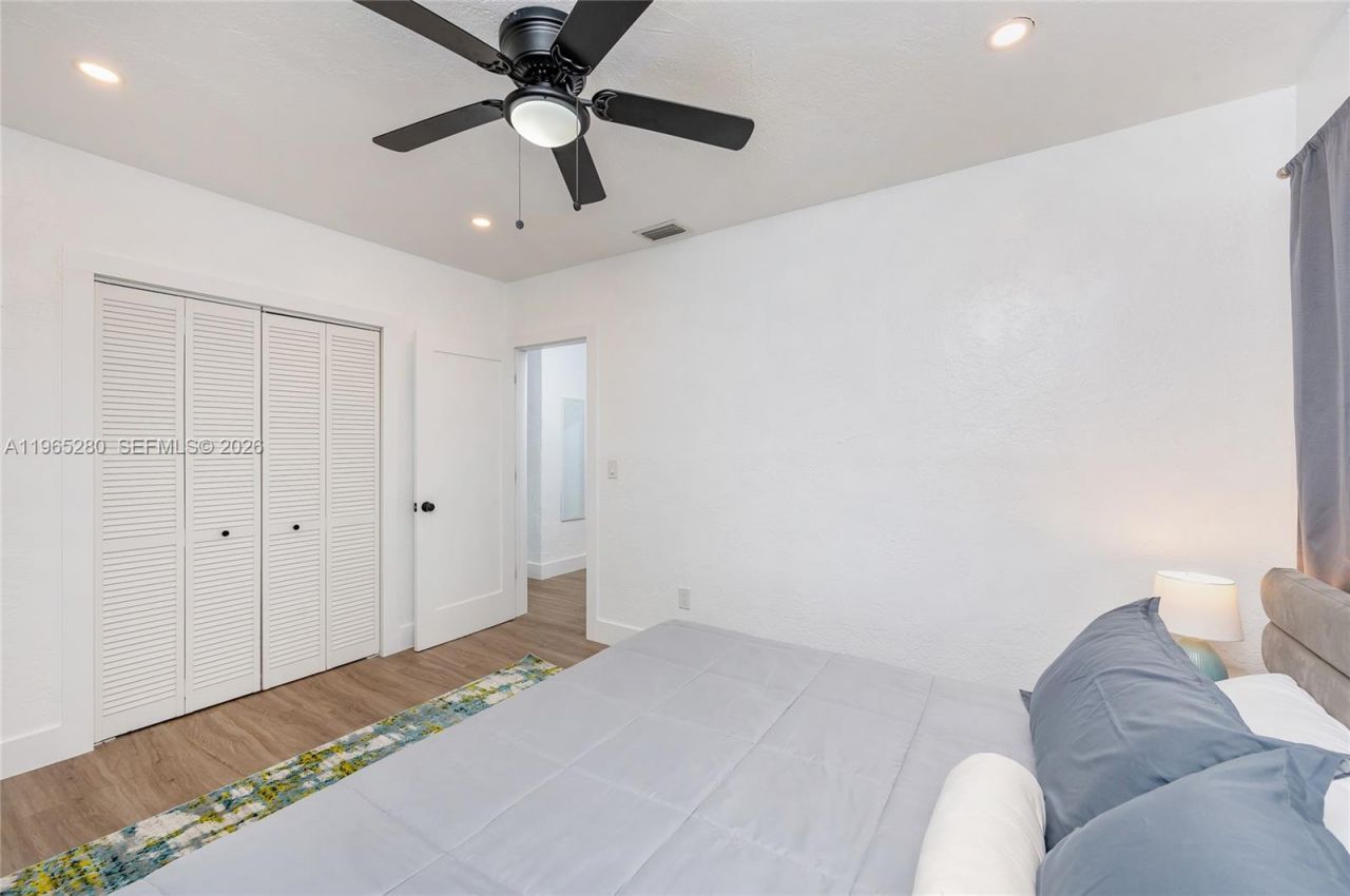 3321 NW 19th Ter , Unit A, Miami, FL 33125 Photo