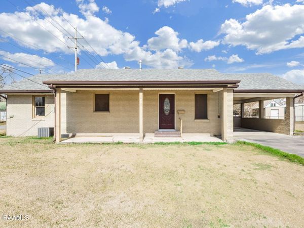 410 W Bernard Street, Rayne, LA 70578