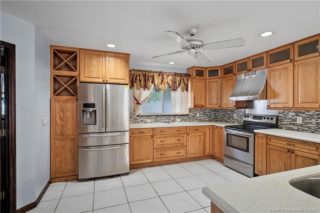 981 SE Lansdowne Avenue, Port Saint Lucie, FL 34983 Photo