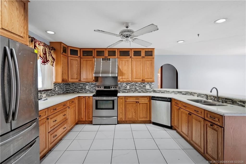 981 SE Lansdowne Avenue, Port Saint Lucie, FL 34983 Photo