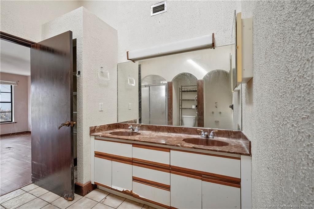 981 SE Lansdowne Avenue, Port Saint Lucie, FL 34983 Photo