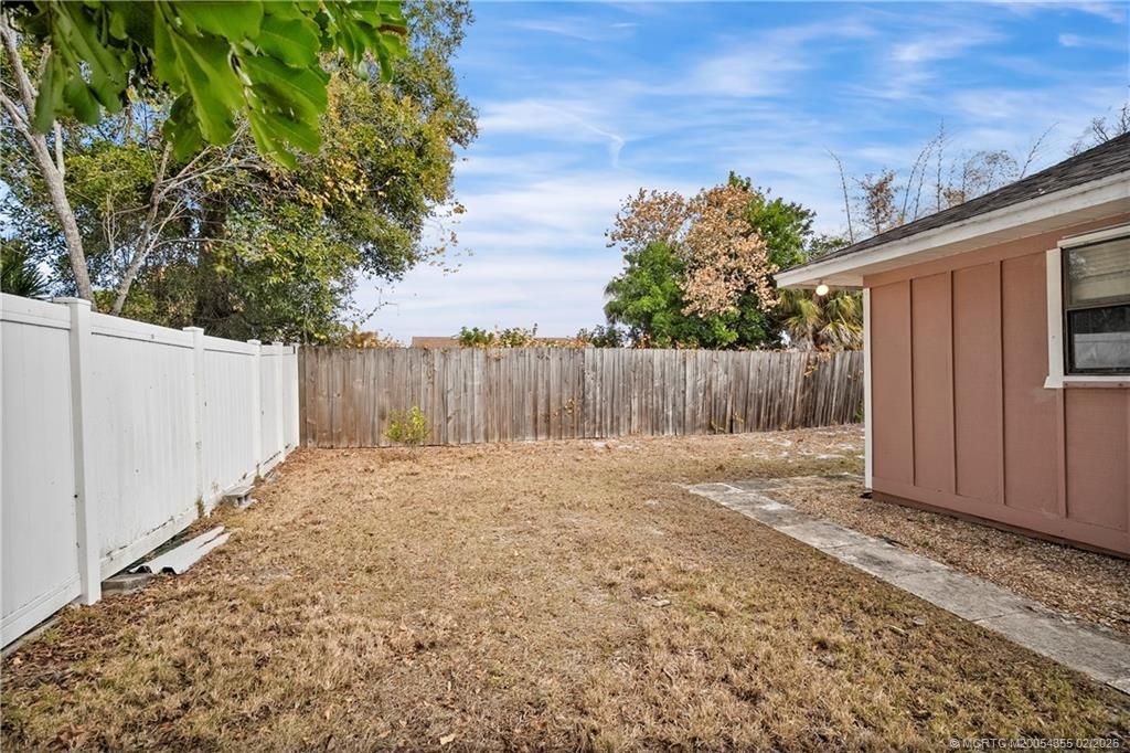 981 SE Lansdowne Avenue, Port Saint Lucie, FL 34983 Photo