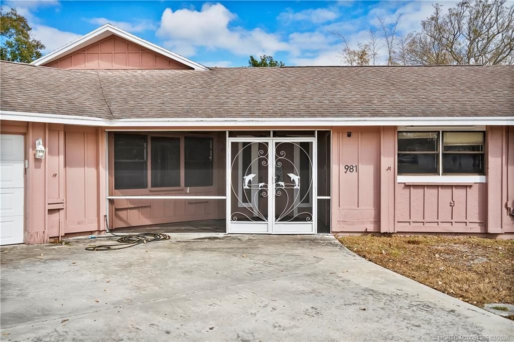 981 SE Lansdowne Avenue, Port Saint Lucie, FL 34983 Photo
