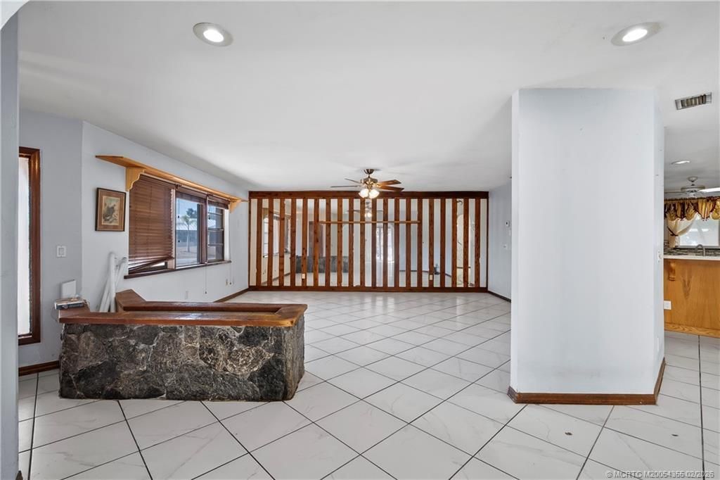 981 SE Lansdowne Avenue, Port Saint Lucie, FL 34983 Photo