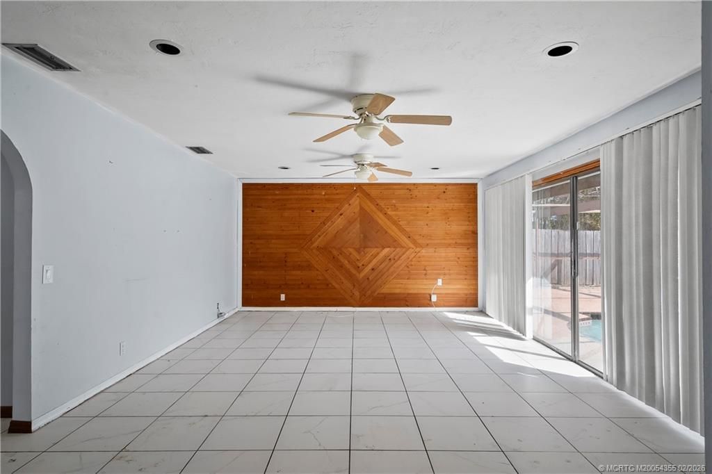 981 SE Lansdowne Avenue, Port Saint Lucie, FL 34983 Photo