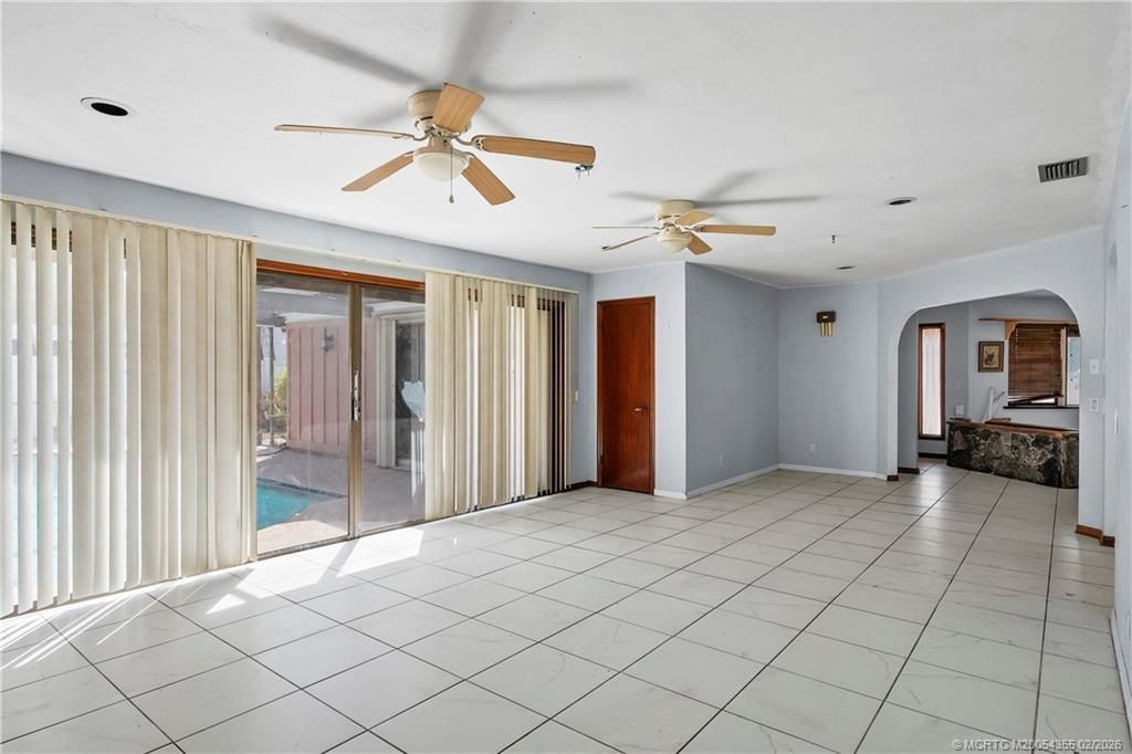 981 SE Lansdowne Avenue, Port Saint Lucie, FL 34983 Photo