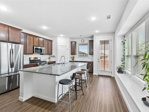 8000 Prairie Rye DR, Lago Vista, TX 78645