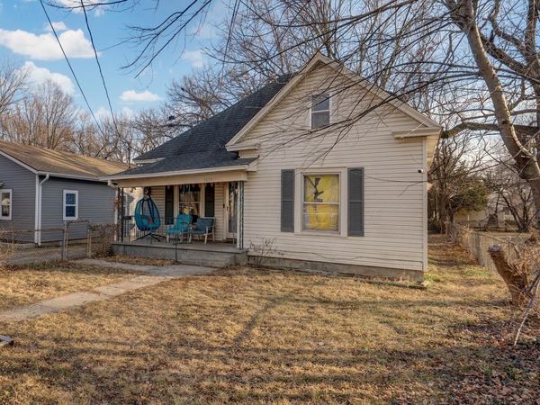 1634 W Lee Street, Springfield, MO 65803