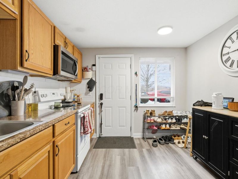 6191-6193 Ambleside Drive, Columbus, OH 43229 Photo 15