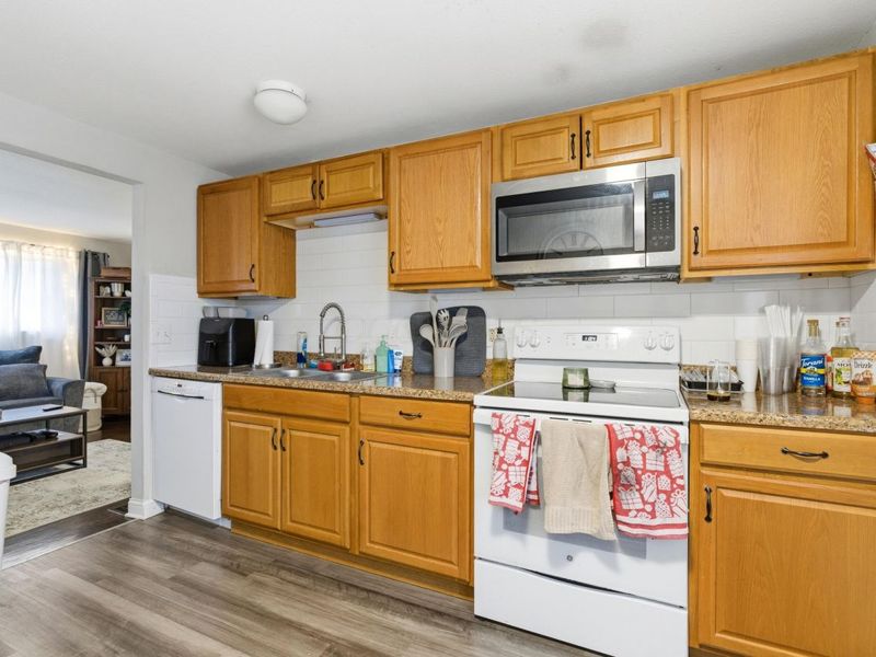 6191-6193 Ambleside Drive, Columbus, OH 43229 Photo 16