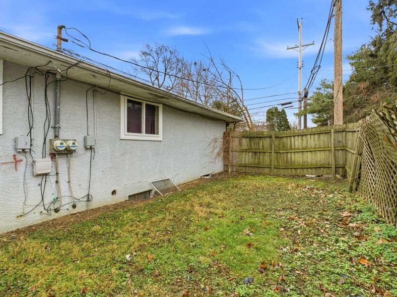 6191-6193 Ambleside Drive, Columbus, OH 43229 Photo 18