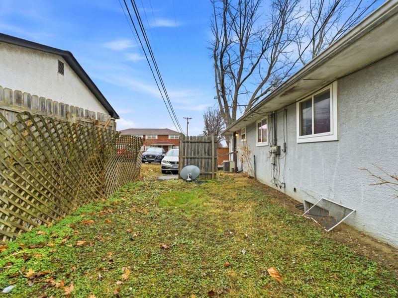 6191-6193 Ambleside Drive, Columbus, OH 43229 Photo 19