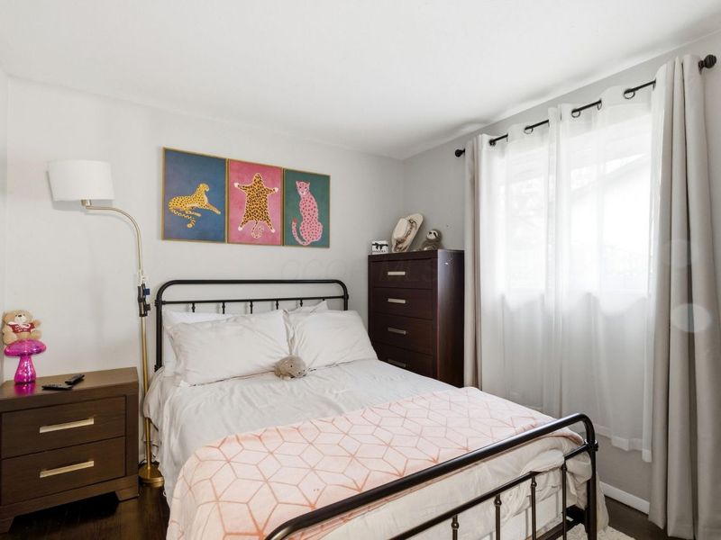 6191-6193 Ambleside Drive, Columbus, OH 43229 Photo 5