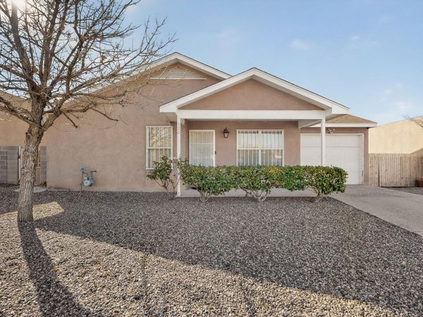 520 San Ignacio Court NE, Albuquerque, NM 87102