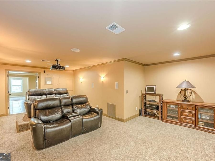 Property Image 43
