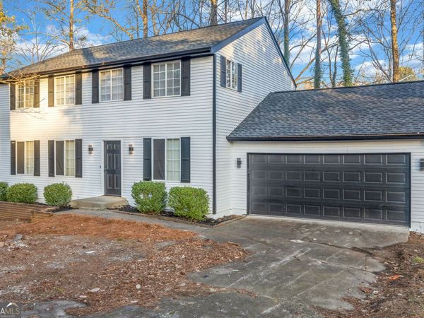 5174 Stone Trace, Stone Mountain, GA 30083