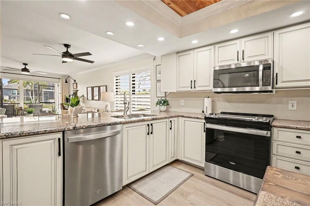 912 SW 48th Ter, Unit 110, Cape Coral, FL 33914 Photo