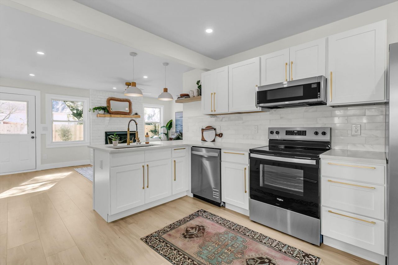 4808 Parkside Drive Photo 13