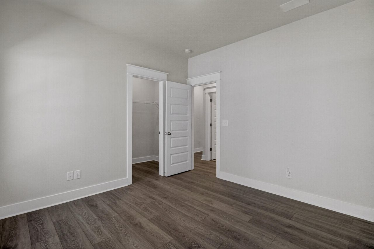 2318 Lenwick Hall Lane Photo 29