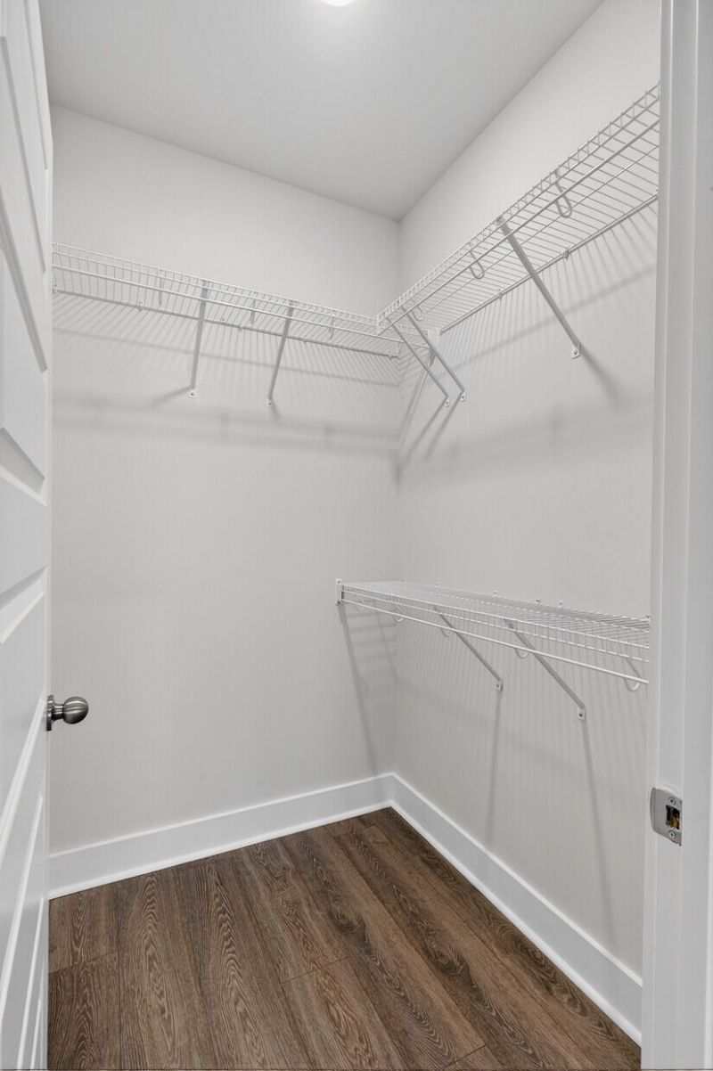 2318 Lenwick Hall Lane Photo 33