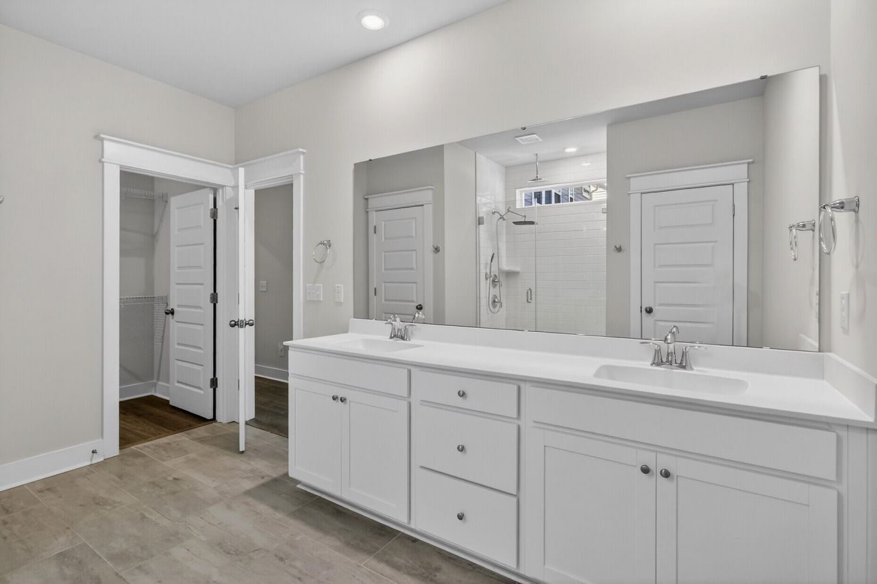 2318 Lenwick Hall Lane Photo 35