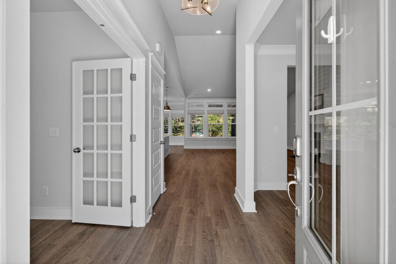 2318 Lenwick Hall Lane Photo 4