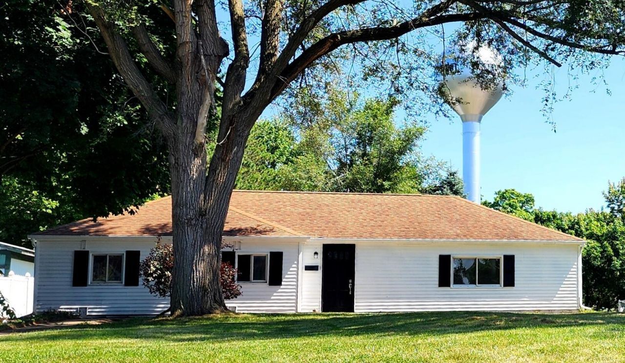 431 W Smith Street, Portland, MI 48875 Main Photo