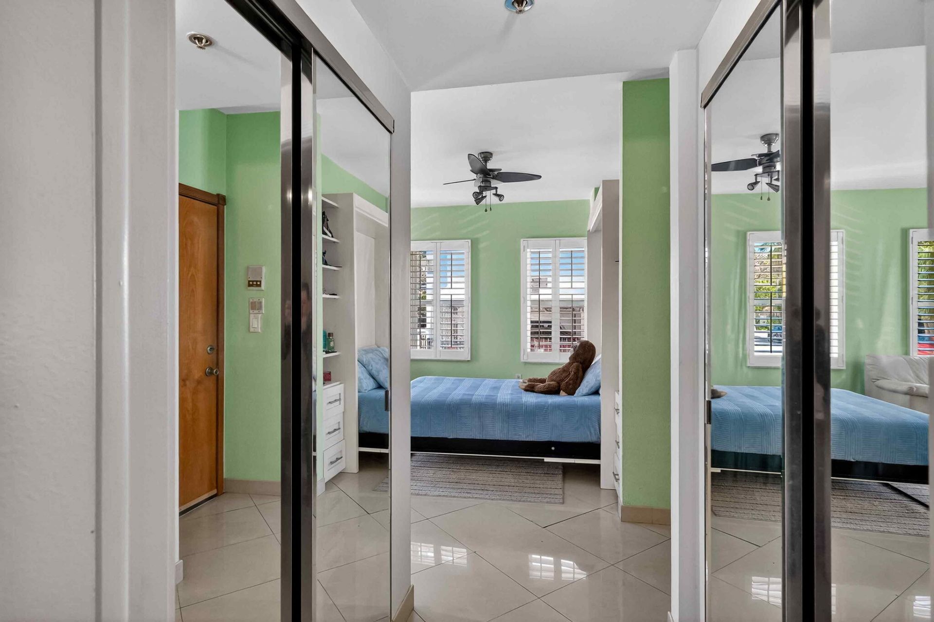 802 Euclid Avenue, Unit 104, Miami Beach, FL 33139 Photo