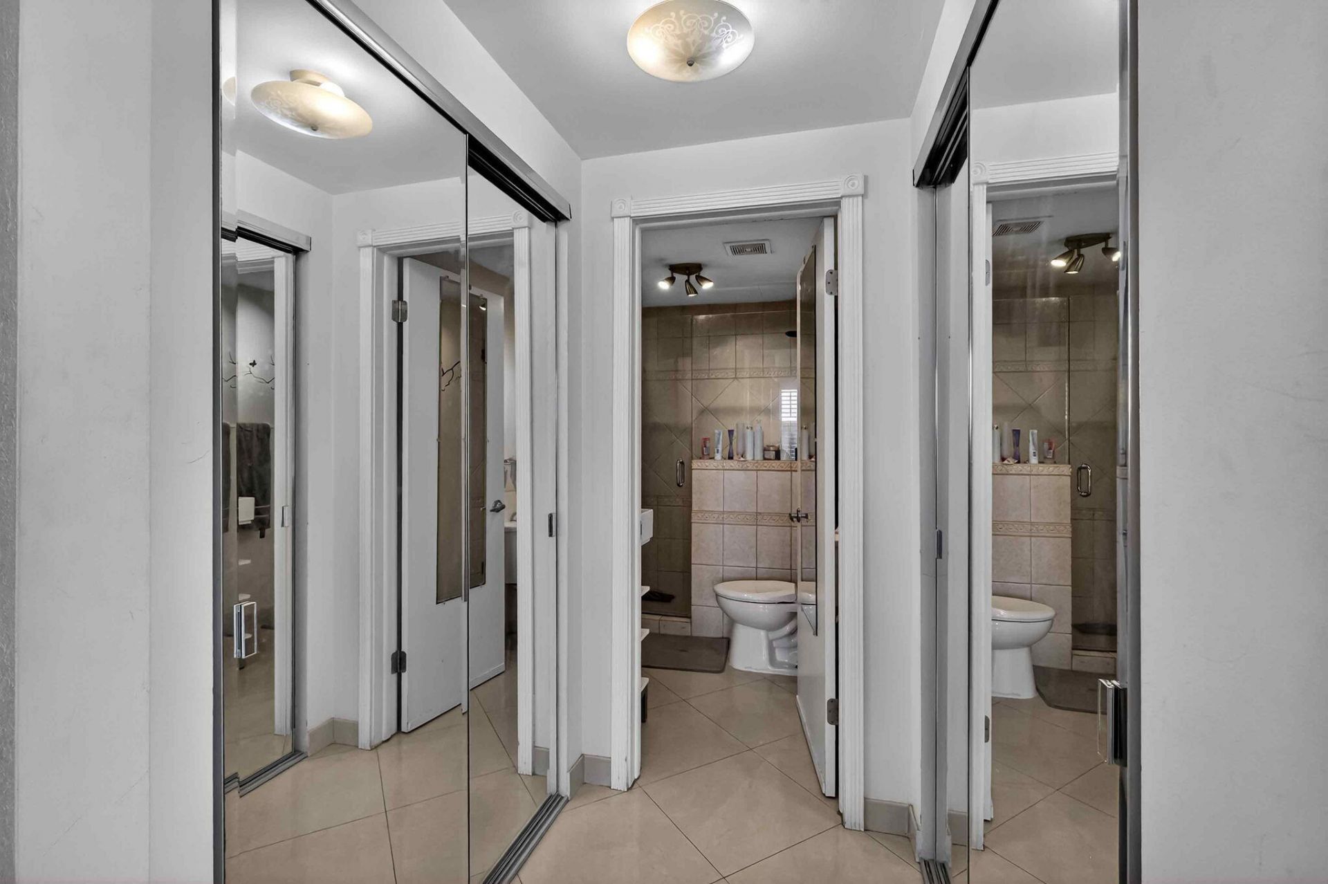 802 Euclid Avenue, Unit 104, Miami Beach, FL 33139 Photo