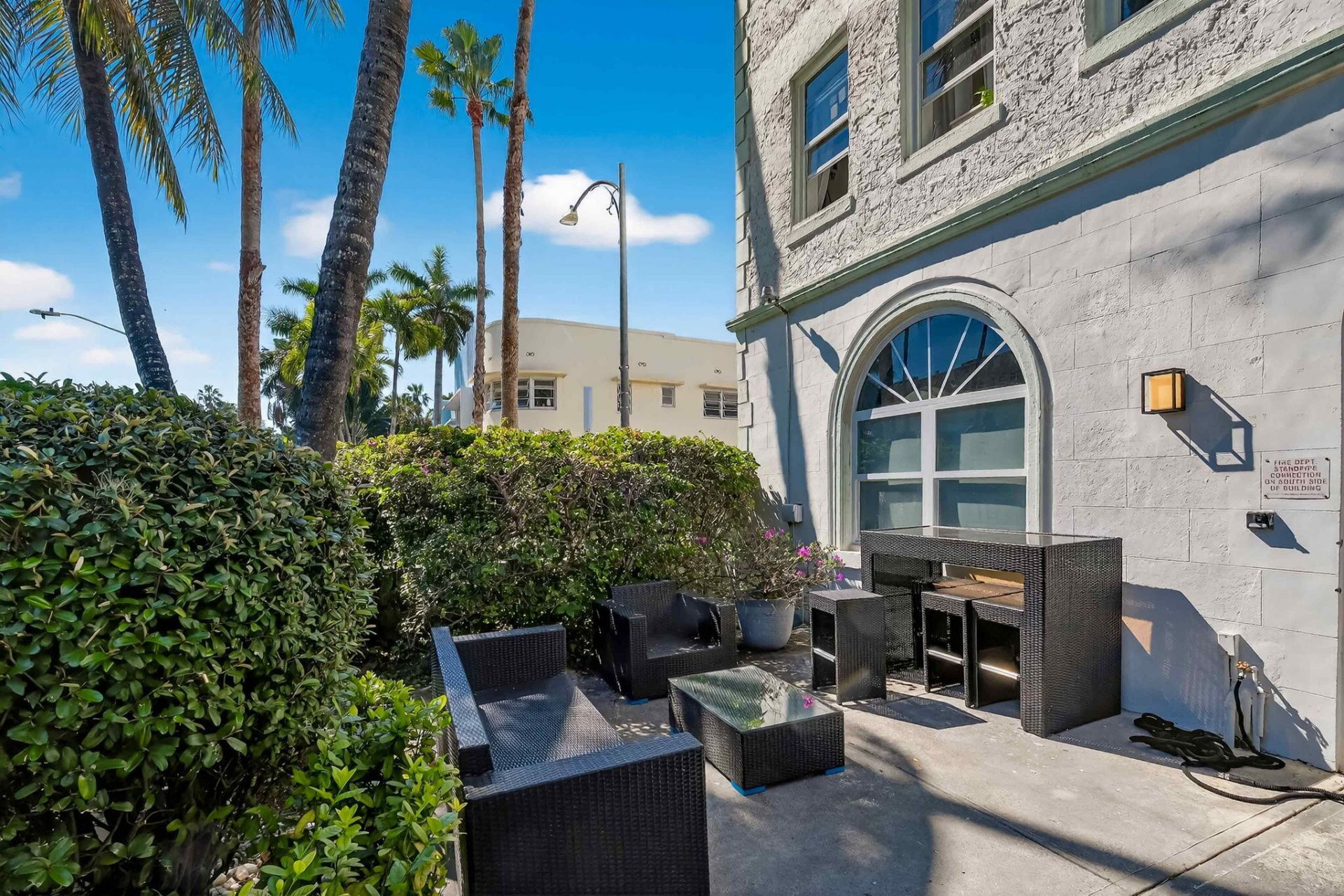 802 Euclid Avenue, Unit 104, Miami Beach, FL 33139 Photo