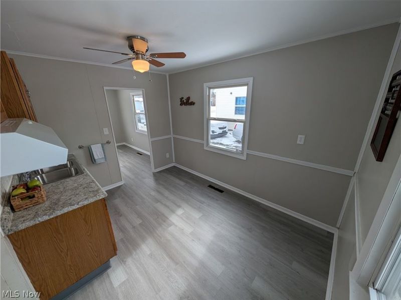 4510 Riverside Drive, Lorain, OH 44055 Photo 6