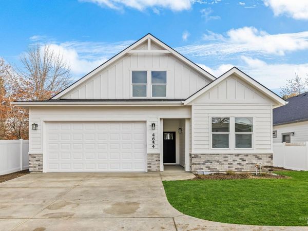 4654 N Maple Grove Rd, Boise, ID 83704
