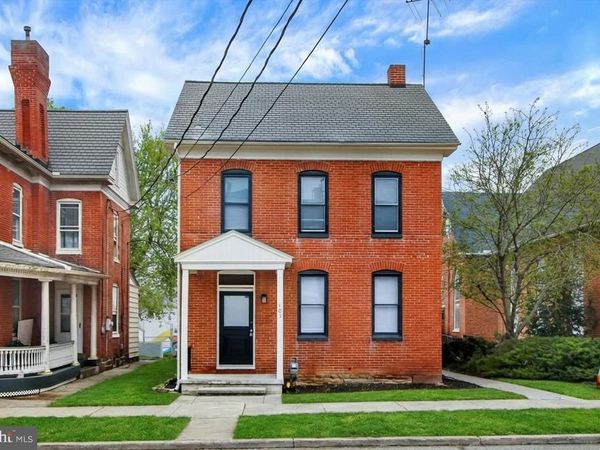 405 W KING STREET, EAST BERLIN, PA 17316