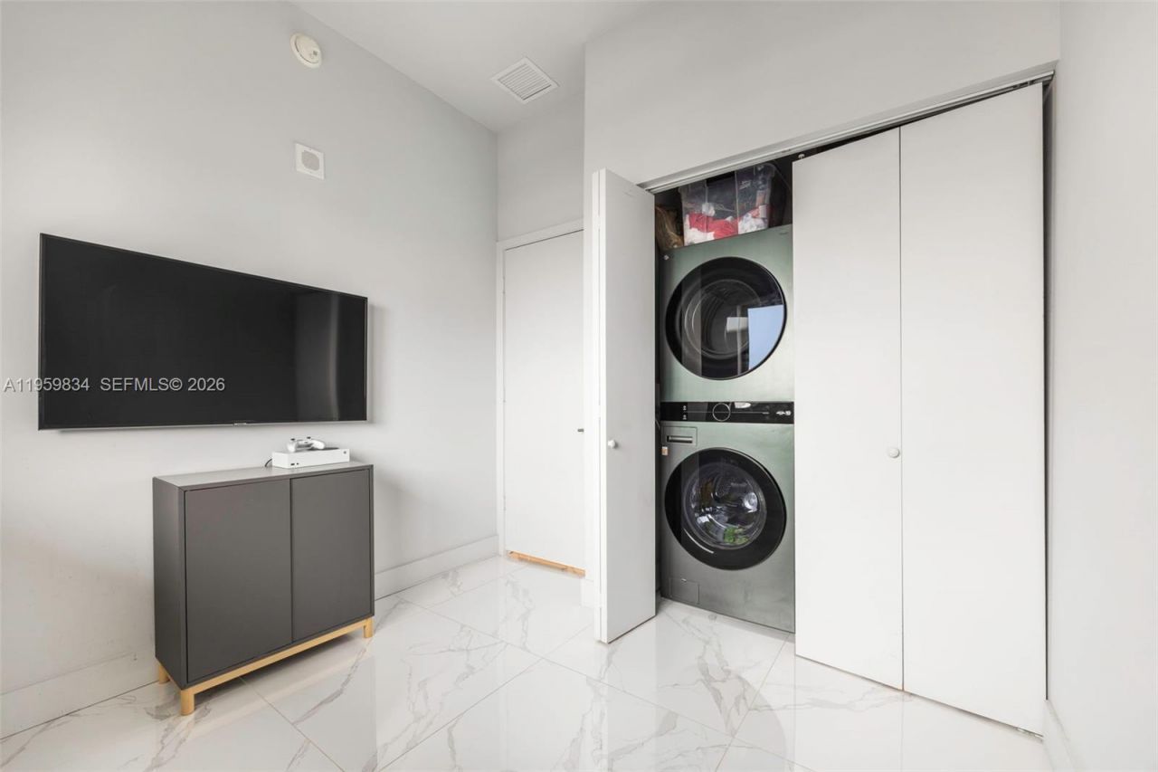 460 NE 28th St , Unit 4002, Miami, FL 33137 Photo