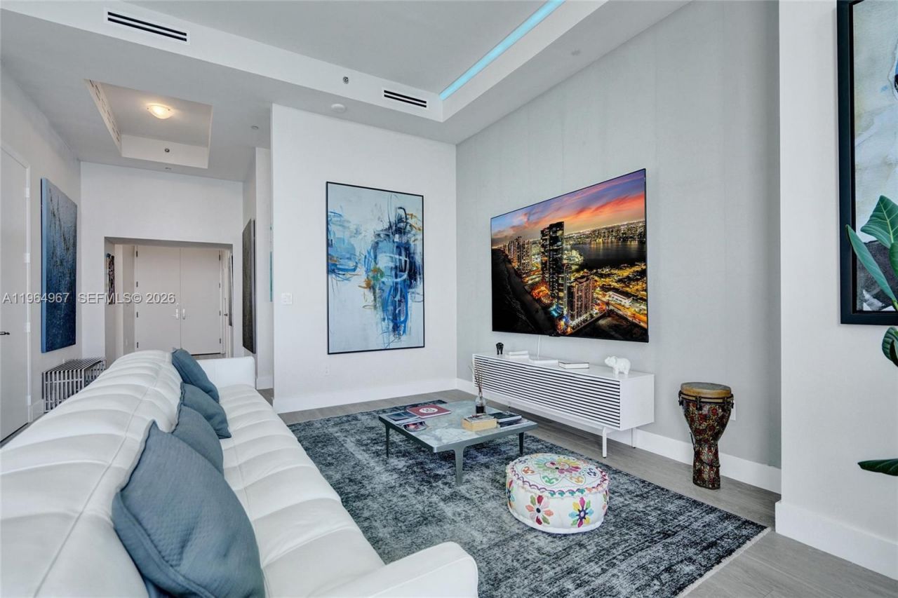 15901 Collins Ave, Unit 4301, Sunny Isles Beach, FL 33160 Photo