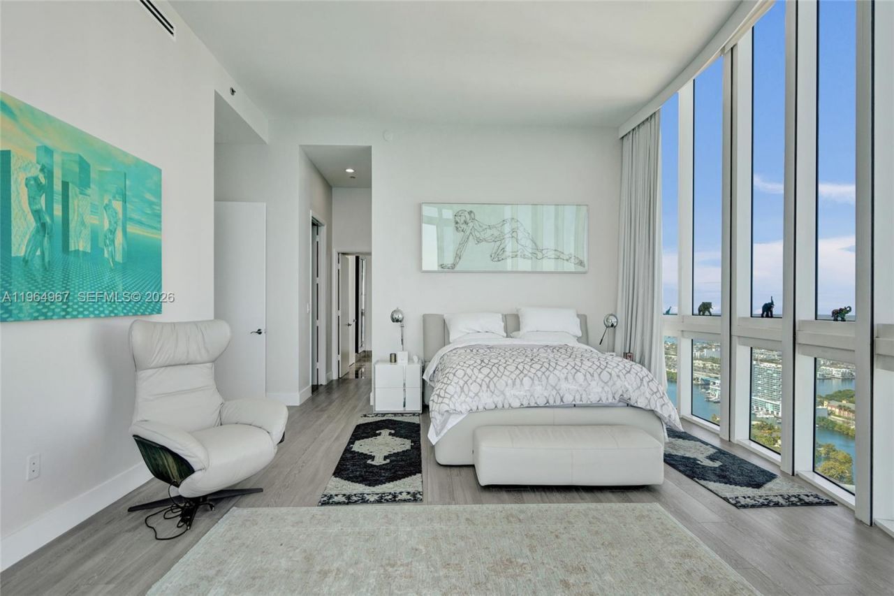 15901 Collins Ave, Unit 4301, Sunny Isles Beach, FL 33160 Photo