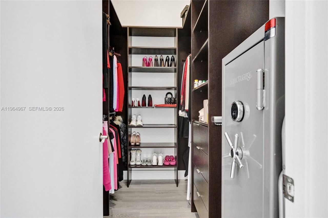 15901 Collins Ave, Unit 4301, Sunny Isles Beach, FL 33160 Photo