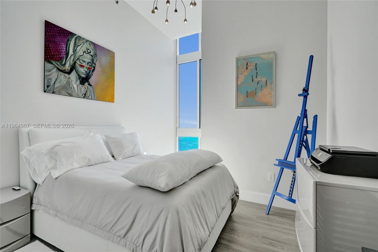 15901 Collins Ave, Unit 4301, Sunny Isles Beach, FL 33160 Photo