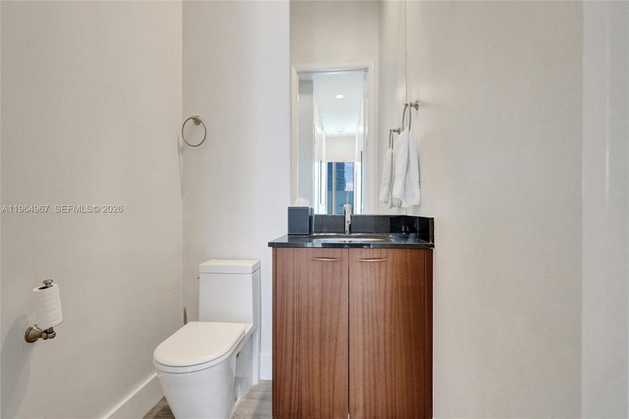 15901 Collins Ave, Unit 4301, Sunny Isles Beach, FL 33160 Photo