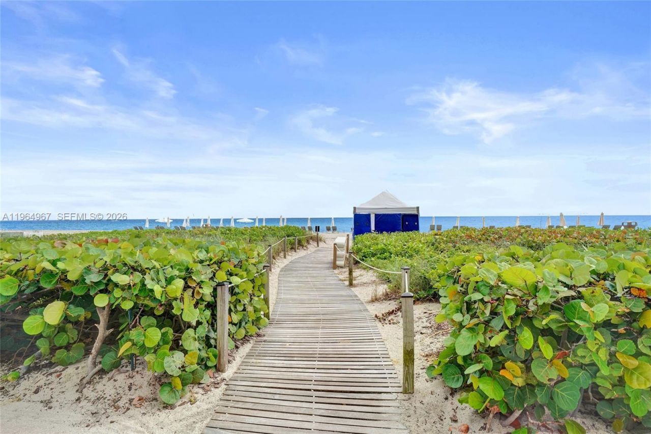 15901 Collins Ave, Unit 4301, Sunny Isles Beach, FL 33160 Photo