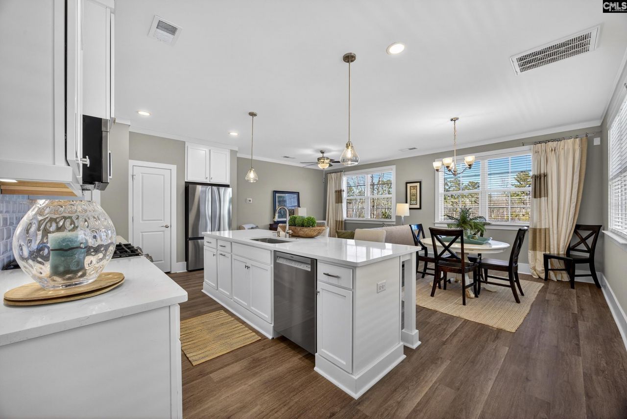 1008 Manarola Road  Photo 7