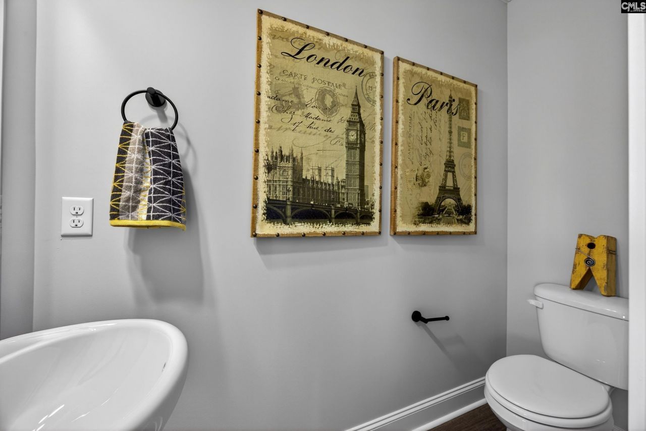 1016 Manarola Road  Photo 11