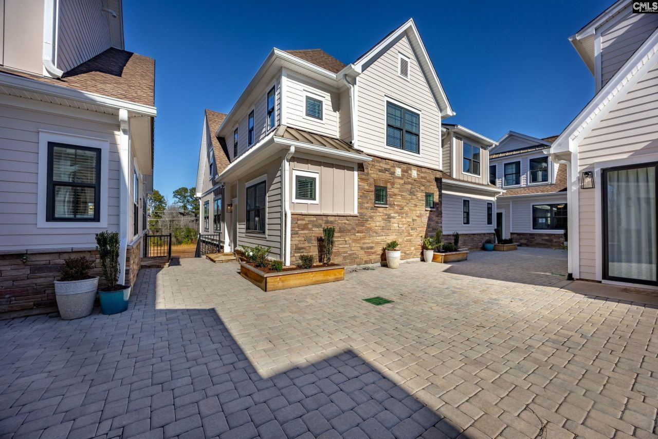 1016 Manarola Road  Photo 39