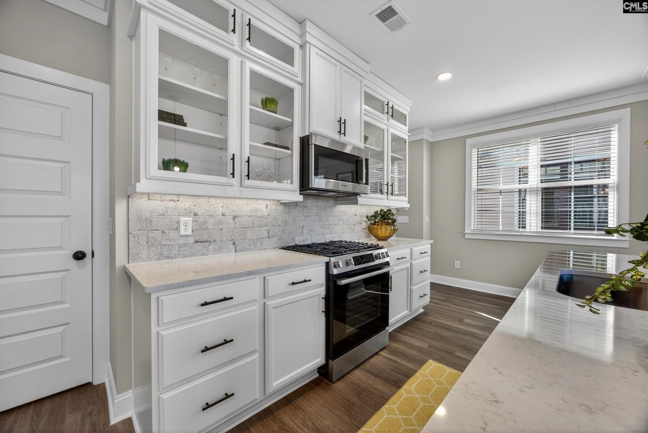 1016 Manarola Road  Photo 6